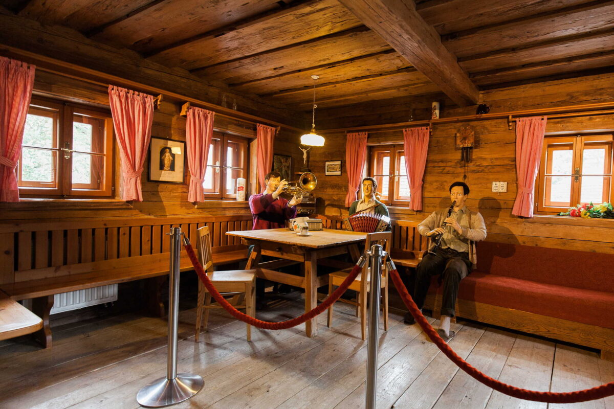 Bauernstube Stoanihaus